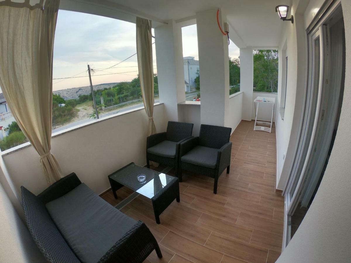 Apartmani Zekic Lopar Zewnętrze zdjęcie